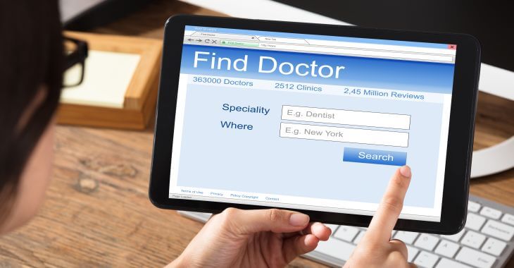 Patient searching a doctor online.